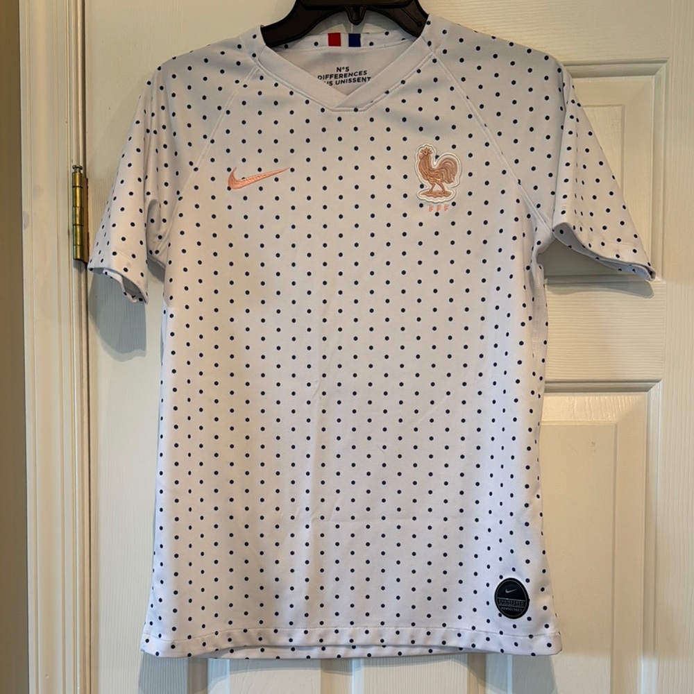 Nike White and Black Dotted Jersey